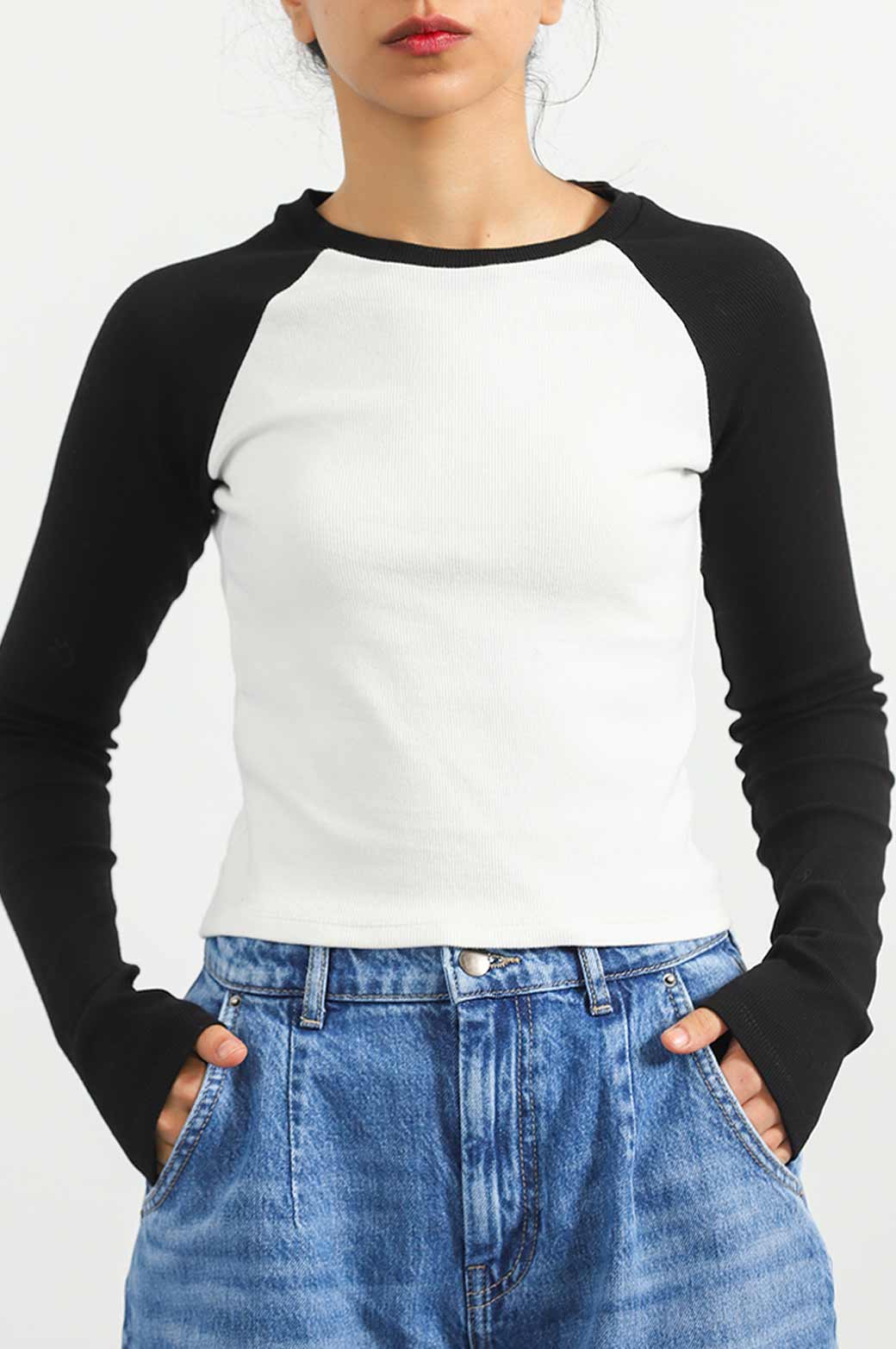 BLACK BASEBALL T-SHIRT