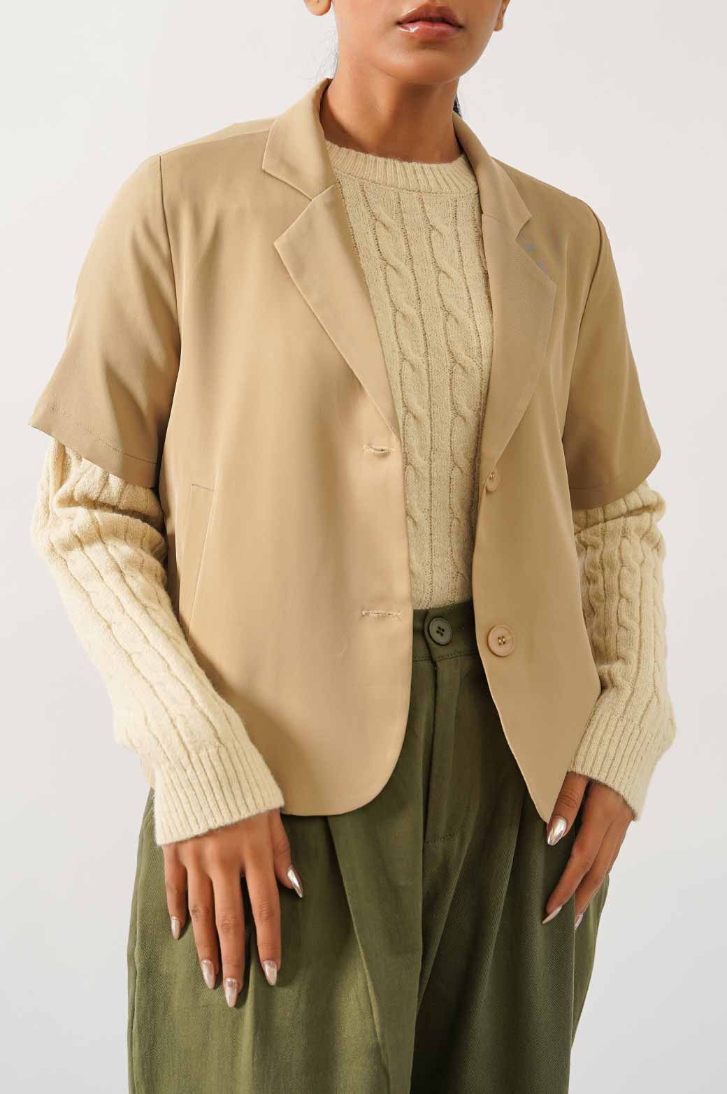 BEIGE CROPPED BLAZER SHIRT