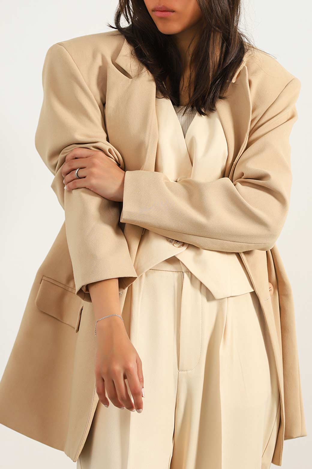 BEIGE TAILORED OVERSIZED BLAZER