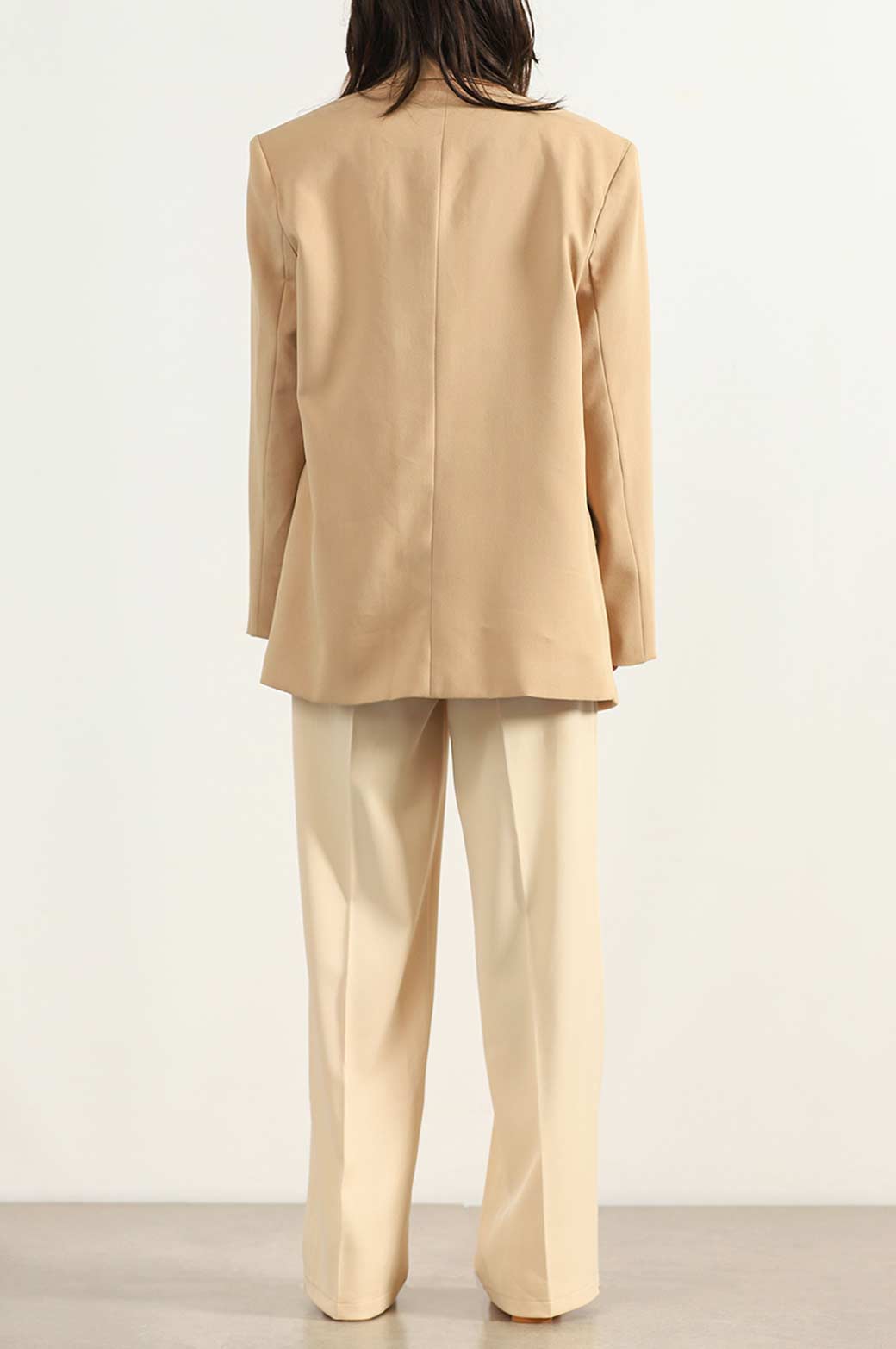 BEIGE TAILORED OVERSIZED BLAZER