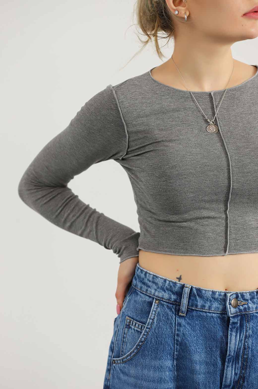 GREY CROPPED T-SHIRT WITH PLEAT