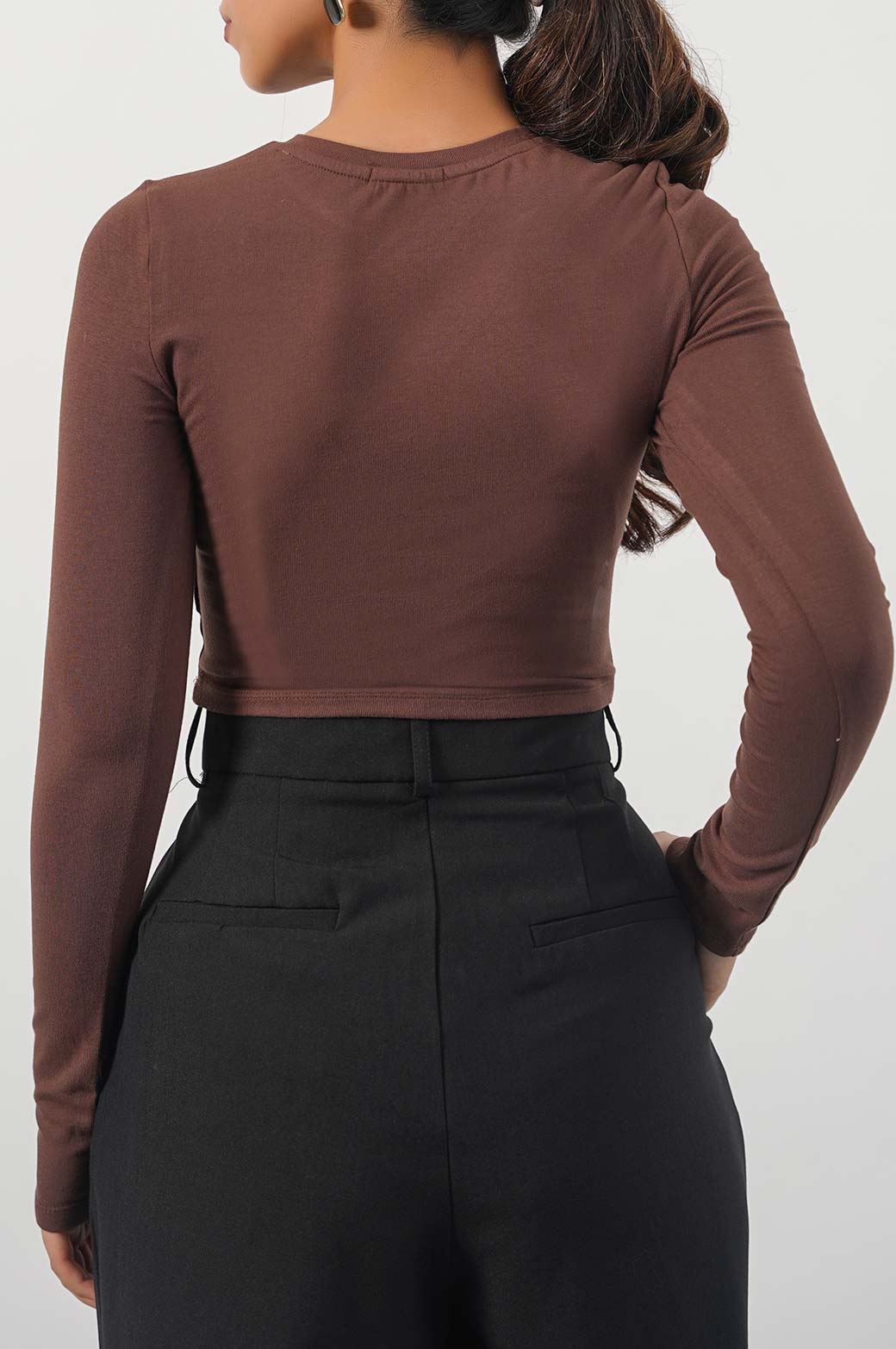 BROWN EVERYDAY CROPPED T-SHIRT