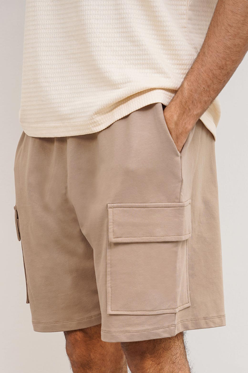 KHAKI CARGO SHORTS