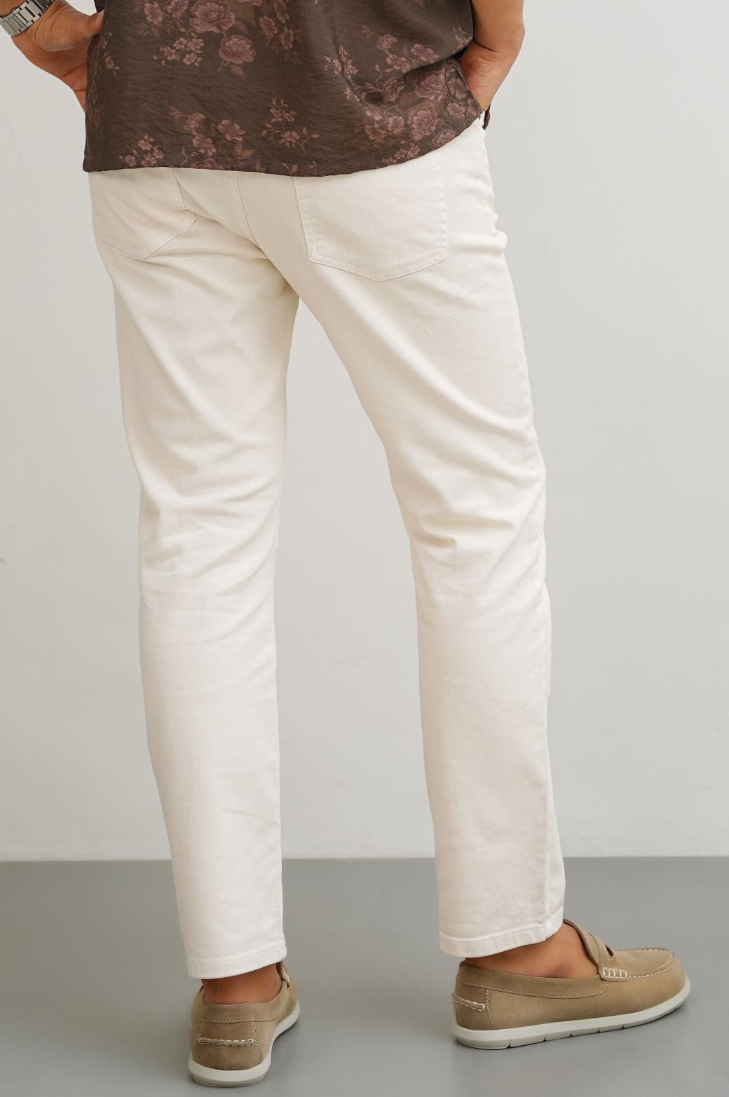 ECRU CLASSIC STRAIGHT JEANS