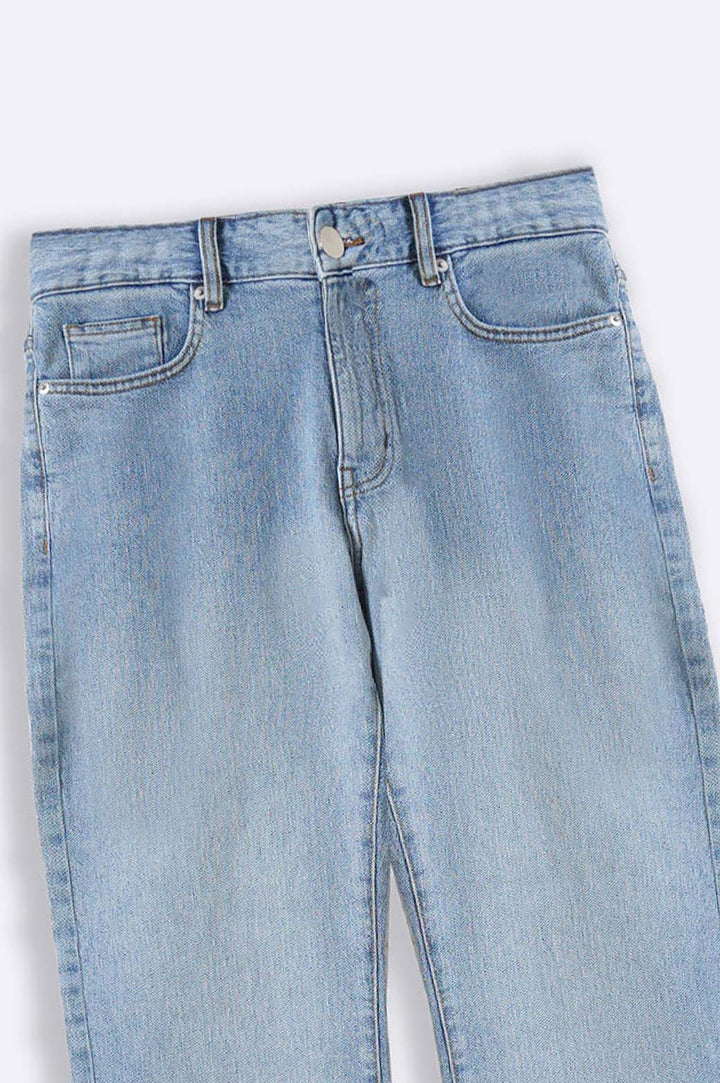 LIGHT BLUE CLASSIC STRAIGHT JEANS