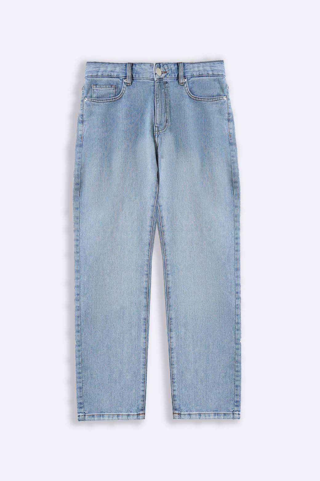 LIGHT BLUE CLASSIC STRAIGHT JEANS