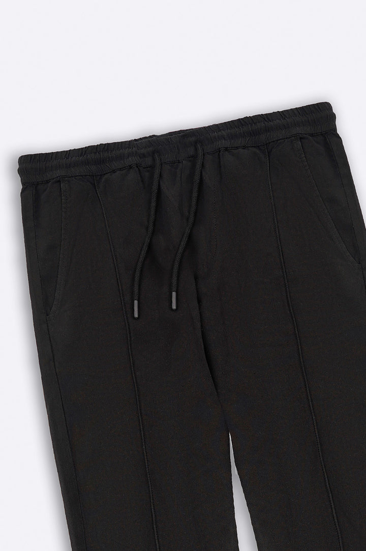 BLACK LINEN TAPERED PANTS