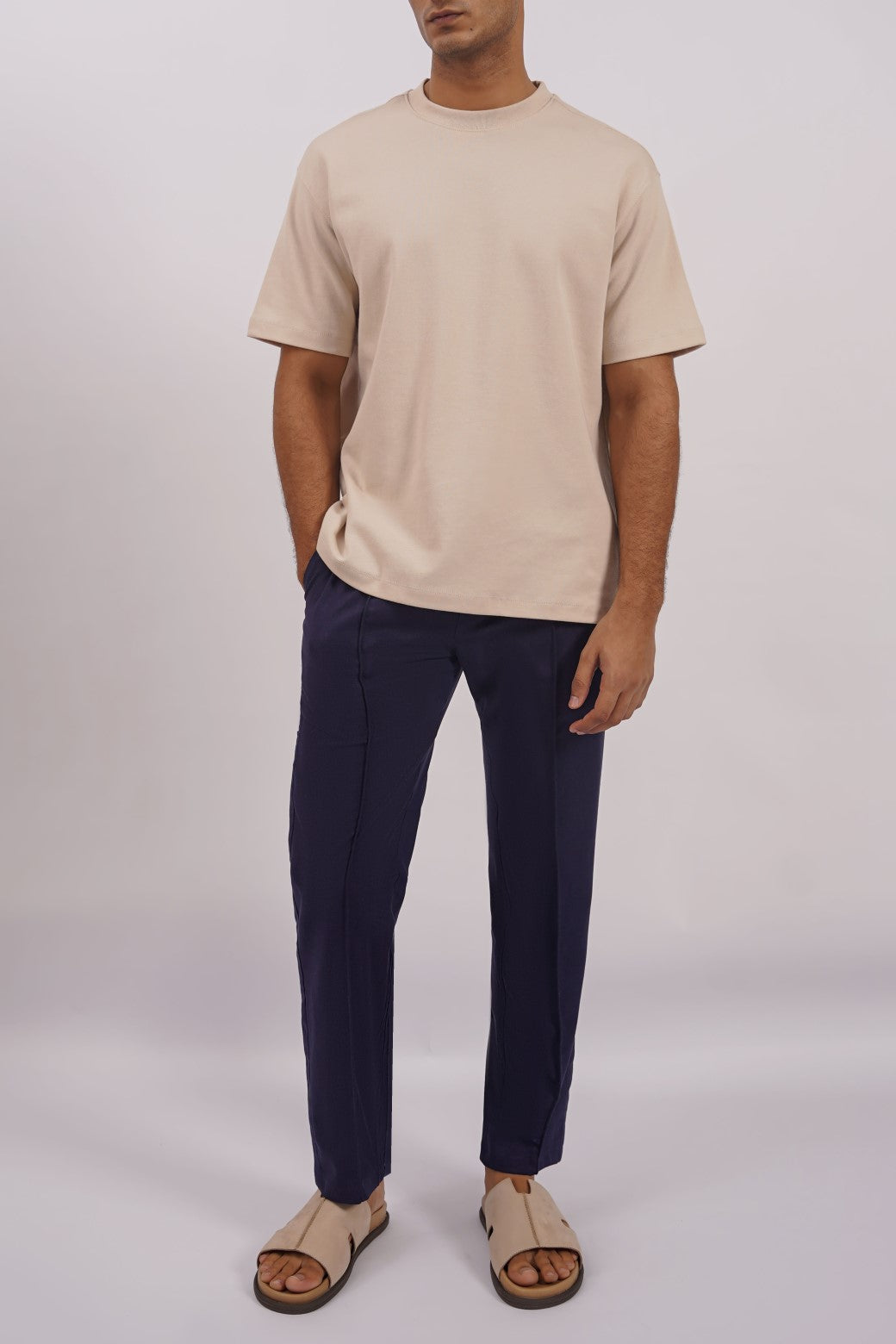 NAVY LINEN TAPERED PANTS