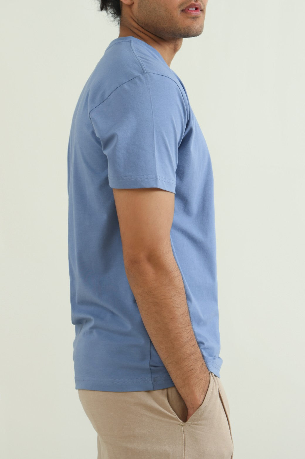 LIGHT BLUE ROUND NECK T-SHIRT