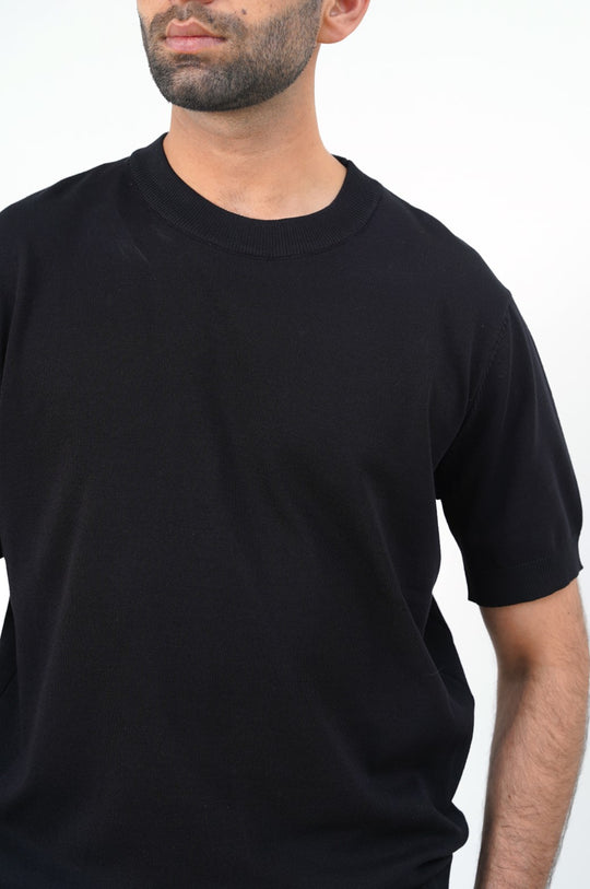 BLACK KNIT T-SHIRT