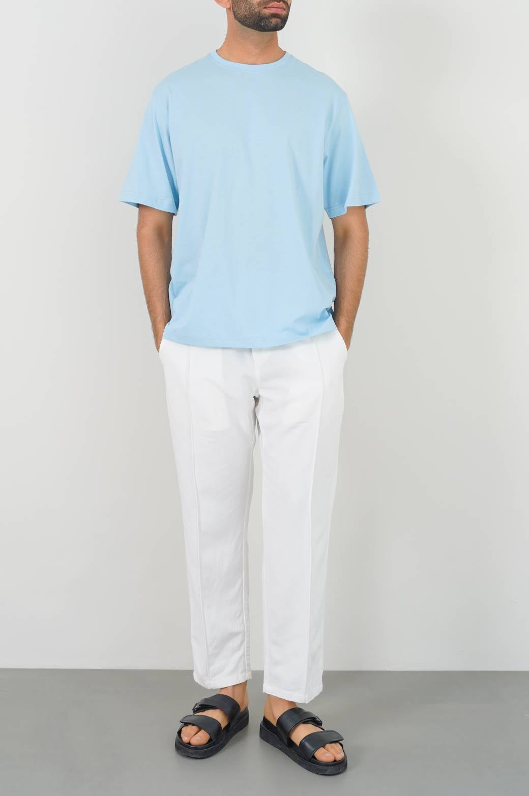 LIGHT BLUE BASIC T SHIRT