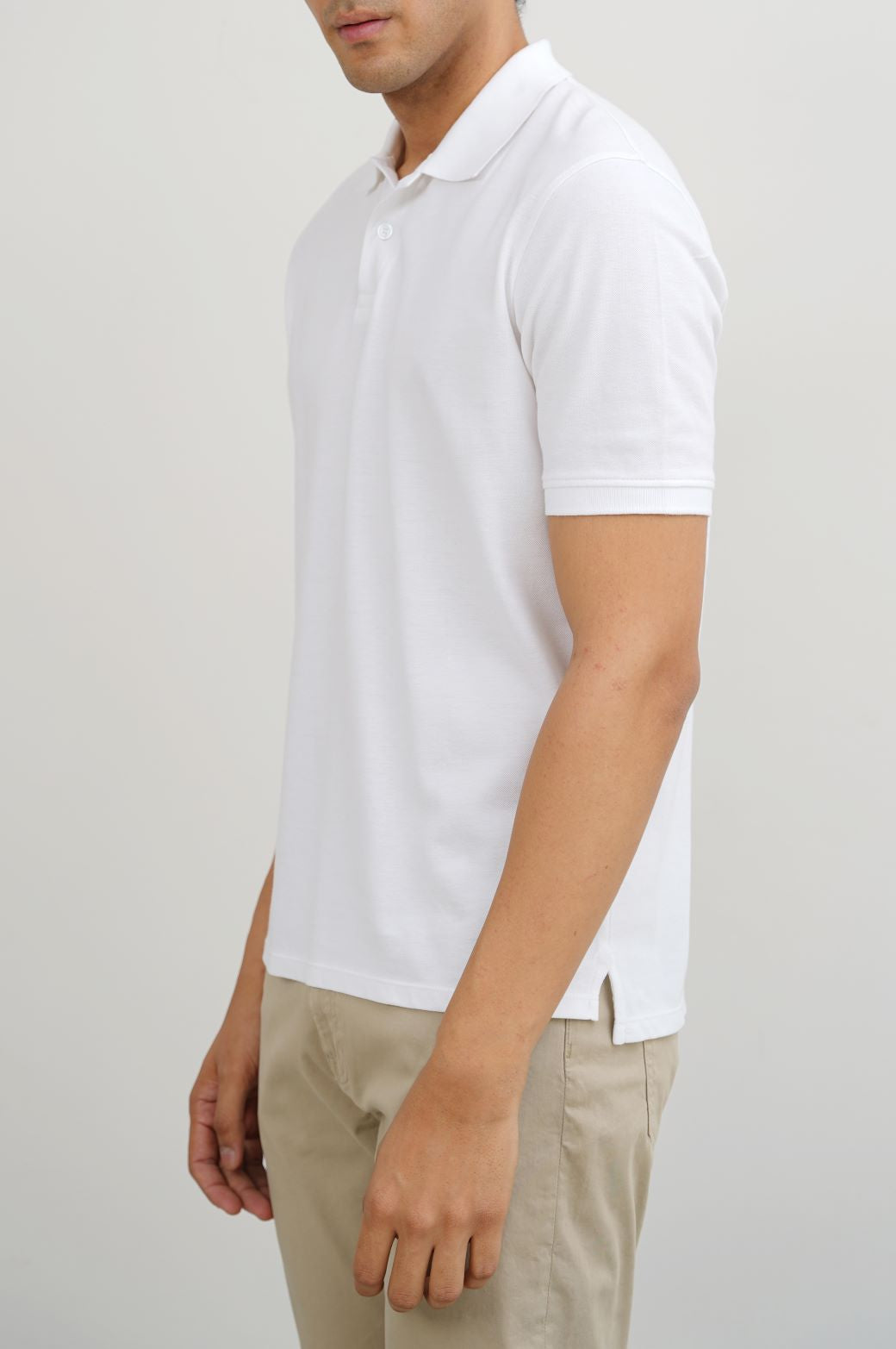 WHITE KNITTED POLO