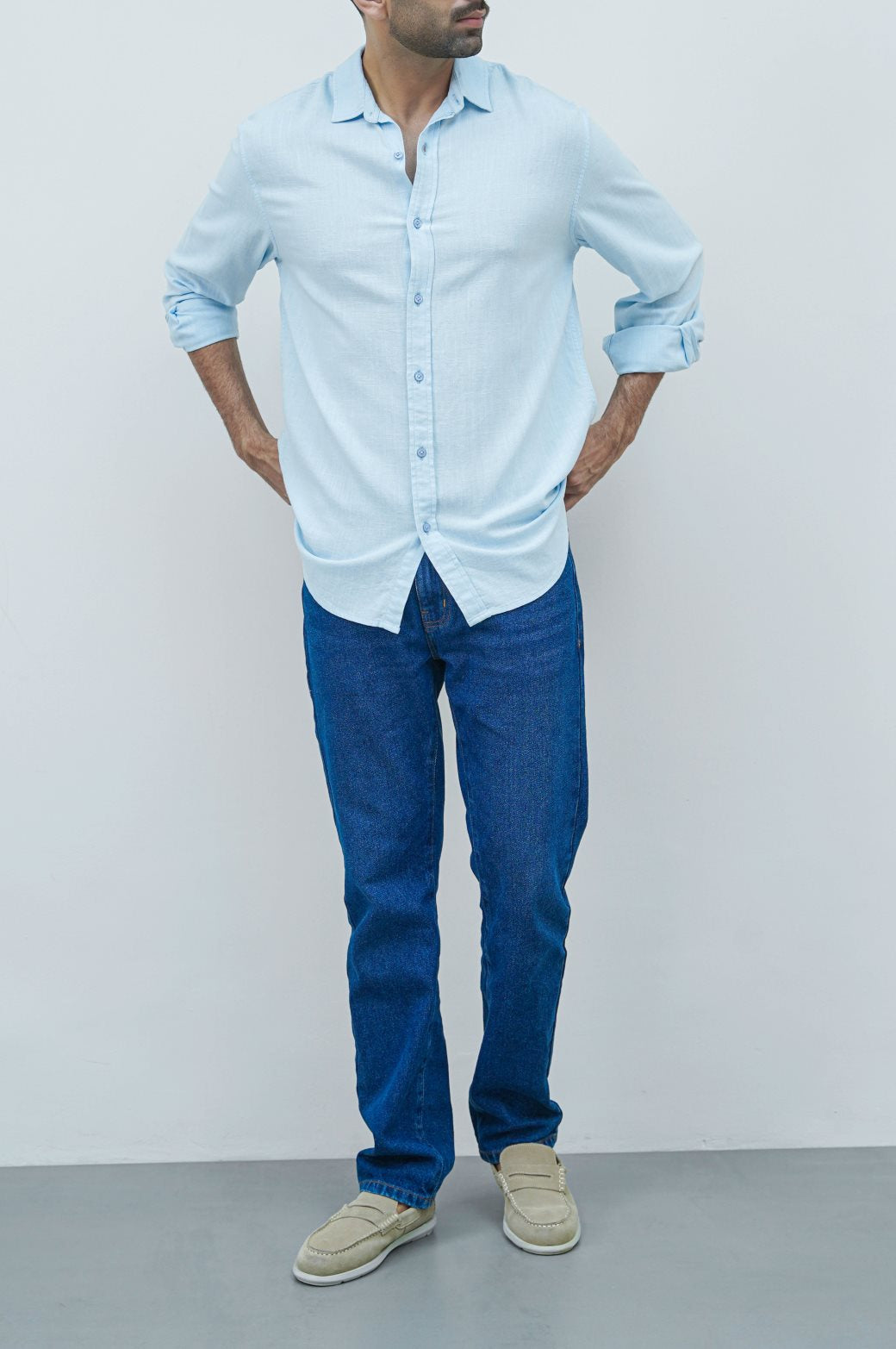 SKY BLUE BASIC BUTTON DOWN SHIRT