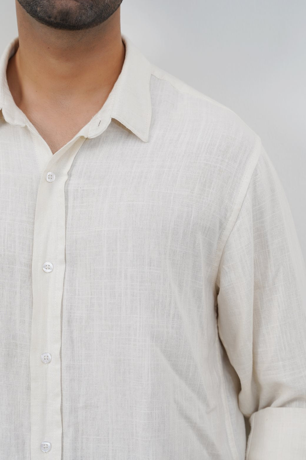 WHITE BASIC BUTTON DOWN SHIRT