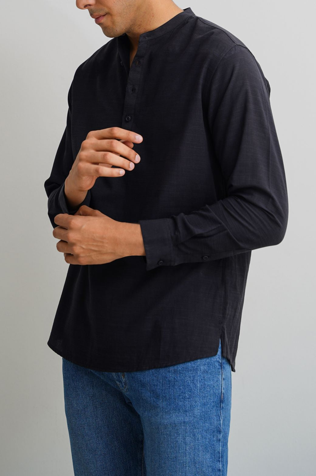 BLACK BAND COLLAR SHIRT