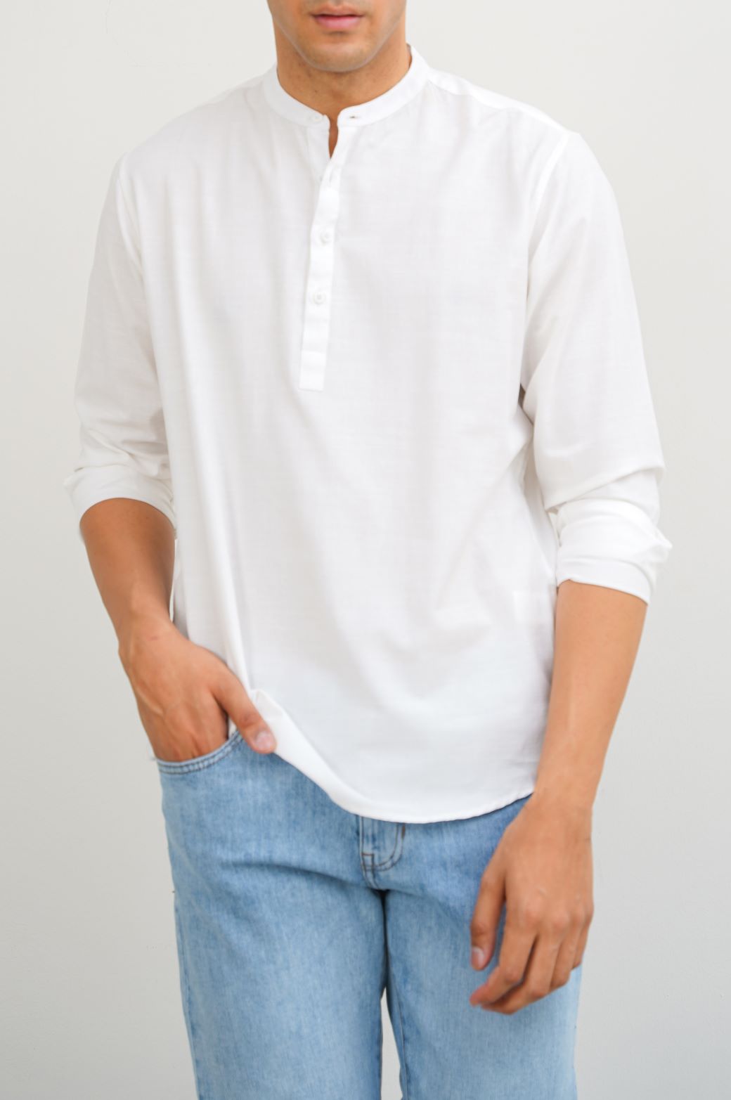 WHITE BAND COLLAR SHIRT