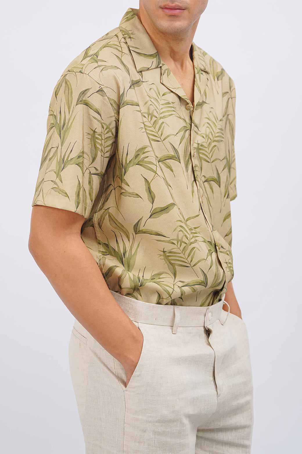 MULTI LEAF PRINT SAFARI SHIRT