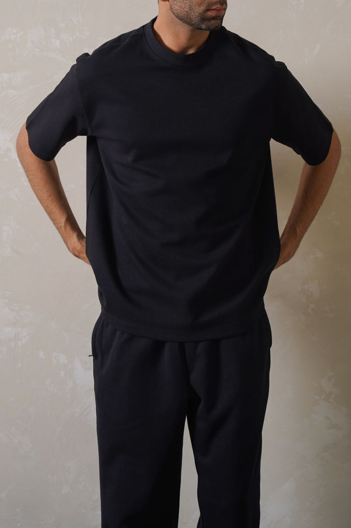 BLACK INTERLOCK TEE