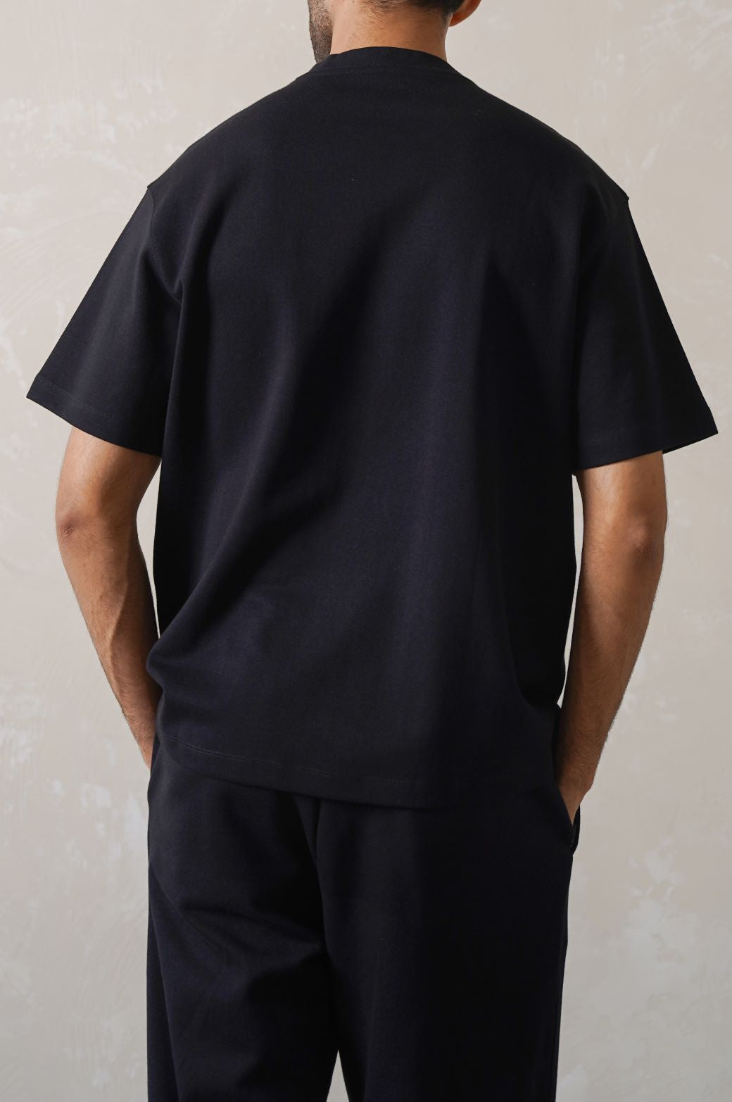 BLACK INTERLOCK TEE