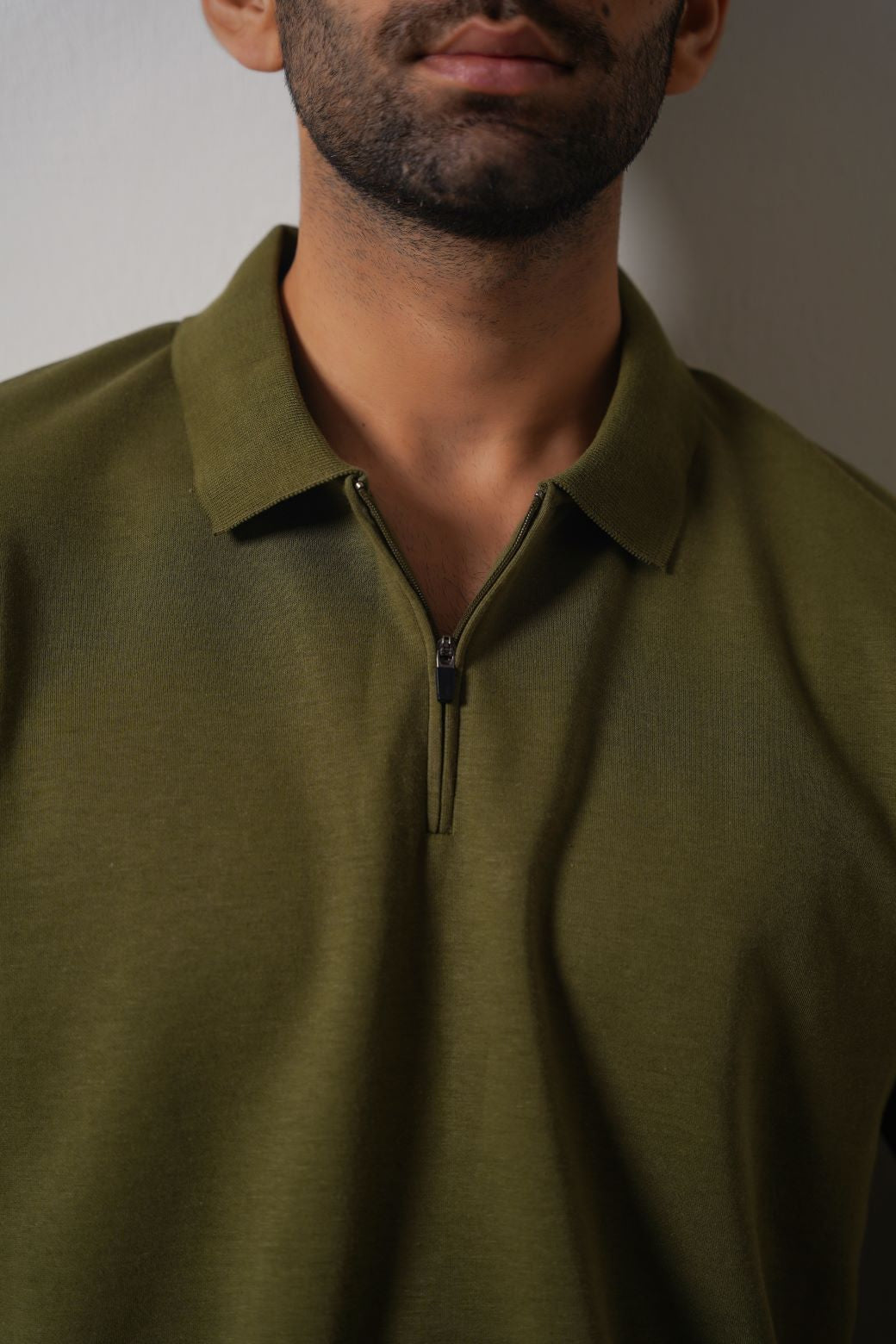 OLIVE QUATER ZIP POLO