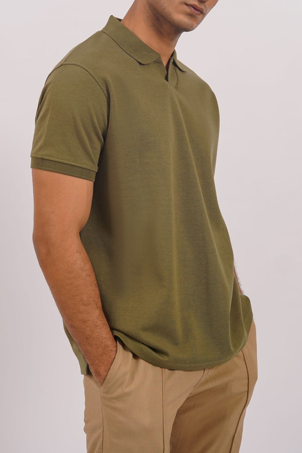 OLIVE JOHNNY COLLAR POLO