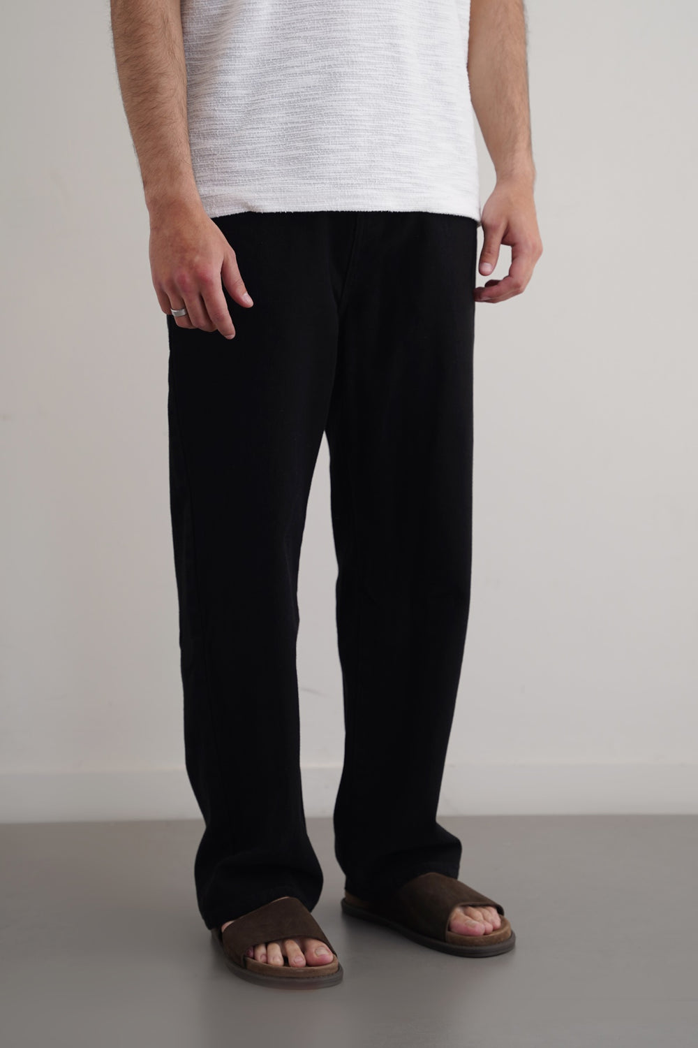 BLACK WIDE LEG JEANS