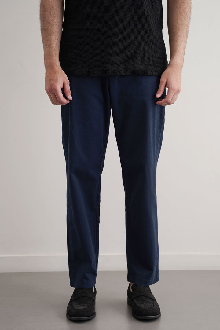 NAVY STRAIGHT FIT CHINOS