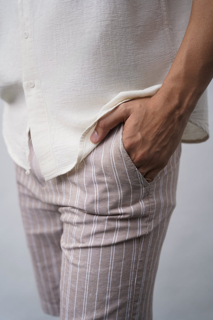 BEIGE STRIPED SHORTS WITH LINEN