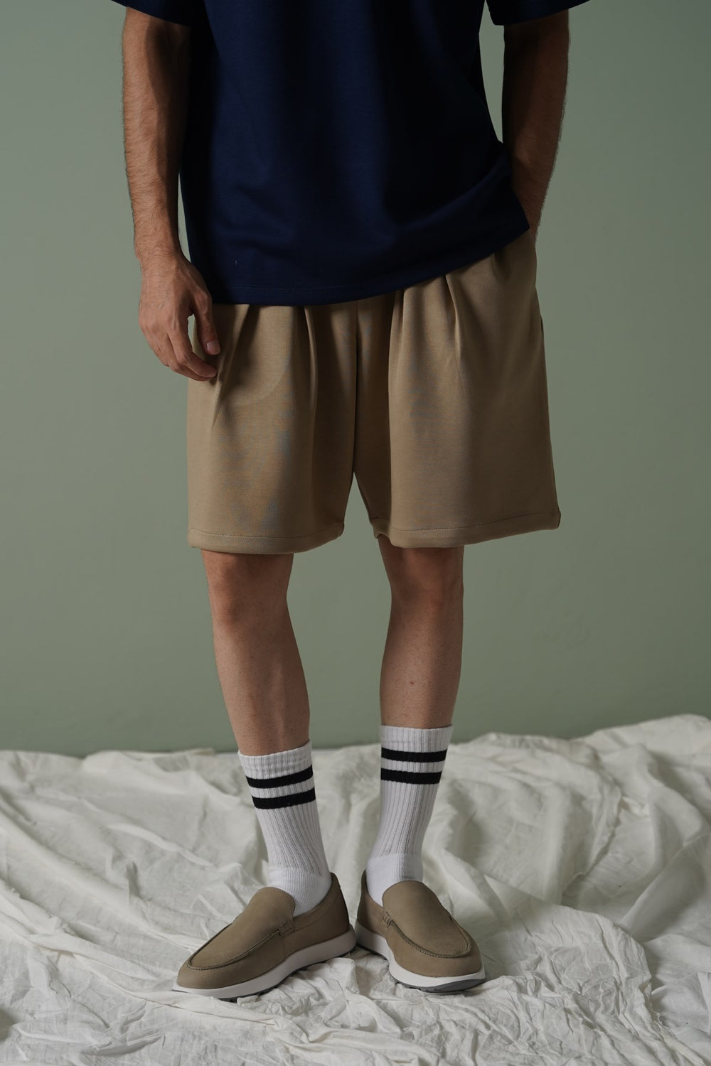 KHAKI KNITTED EASY SHORTS