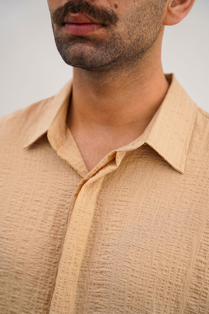 BEIGE SEERSUCKER HALFSLEEVES SHIRT