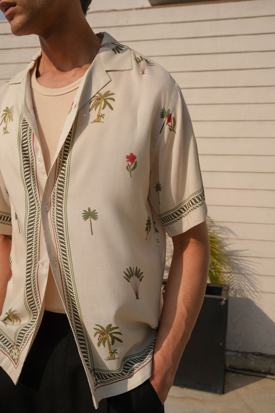 CREAM TROPICAL PRINTED SHIRT