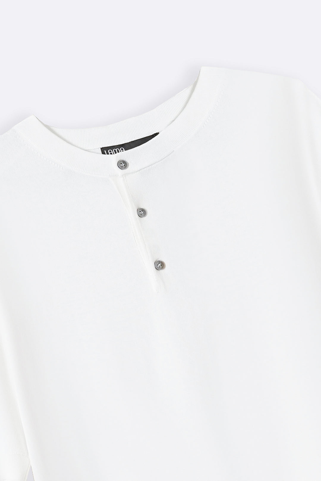 WHITE TIMELESS HENLEY