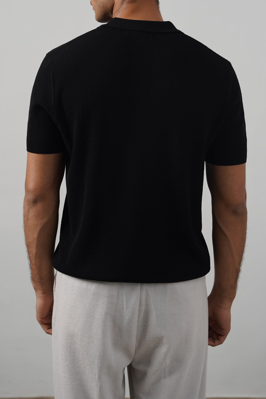 BLACK REFINED KNIT POLO