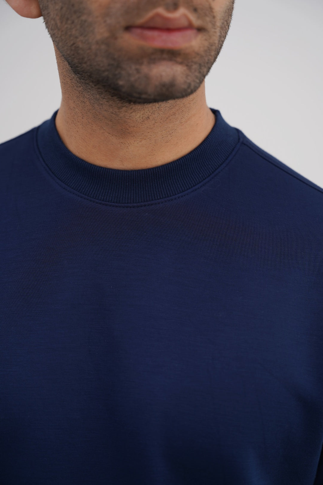 NAVY DAILY NEOPRENE TEE