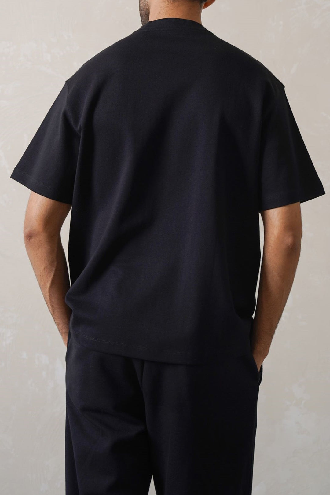 BLACK INTERLOCK TEE