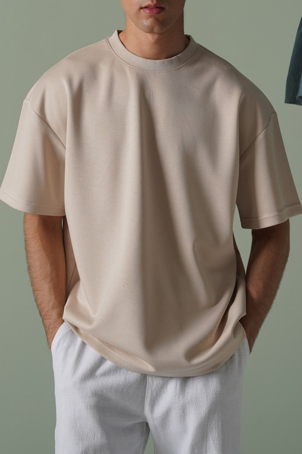 BEIGE BOXY TEE