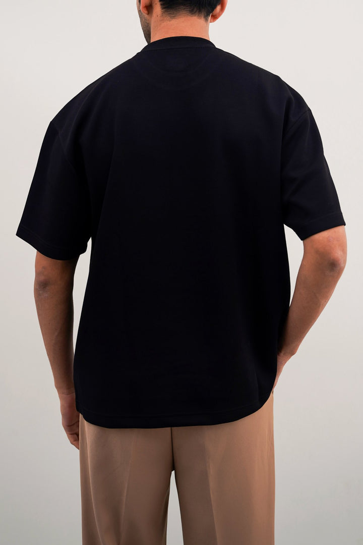 BLACK BOXY TEE