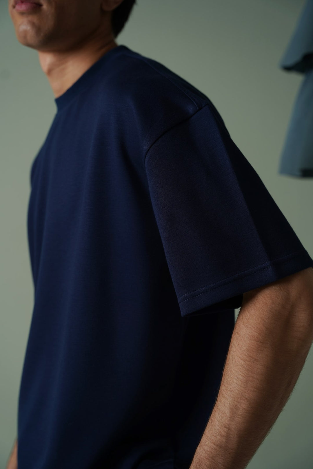 NAVY BOXY TEE