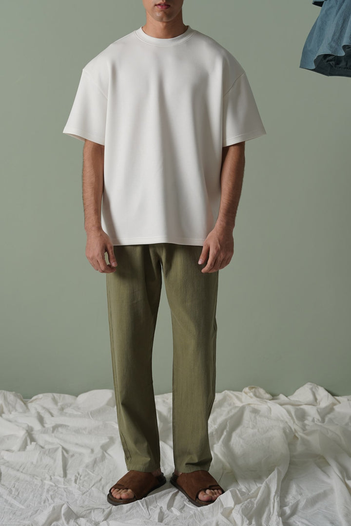 WHITE BOXY TEE