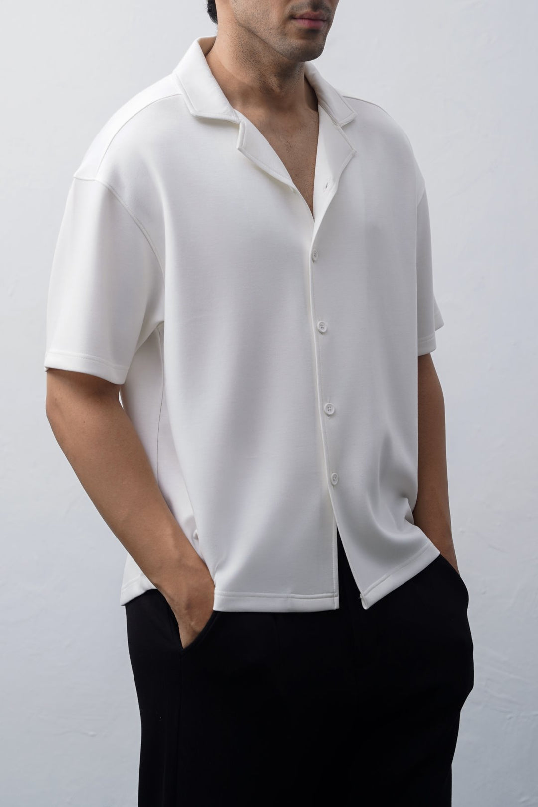 WHITE KNITTED RESORT SHIRT