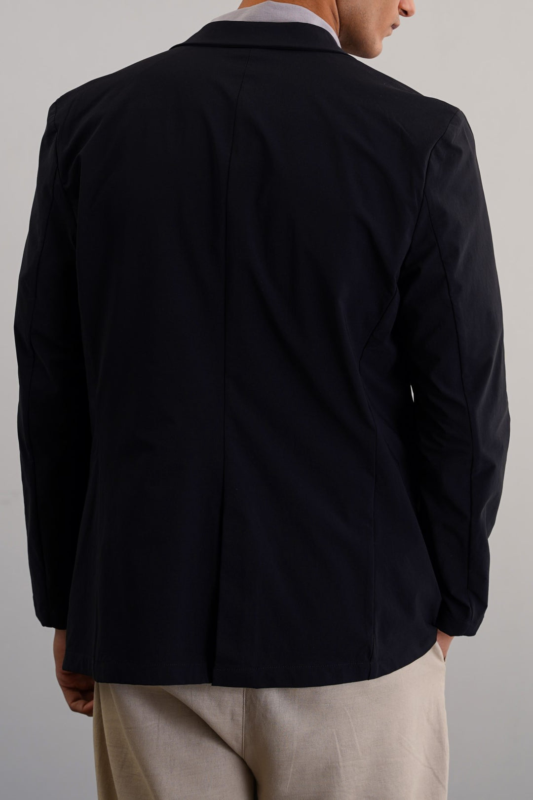 BLACK PERFORMANCE BLAZER