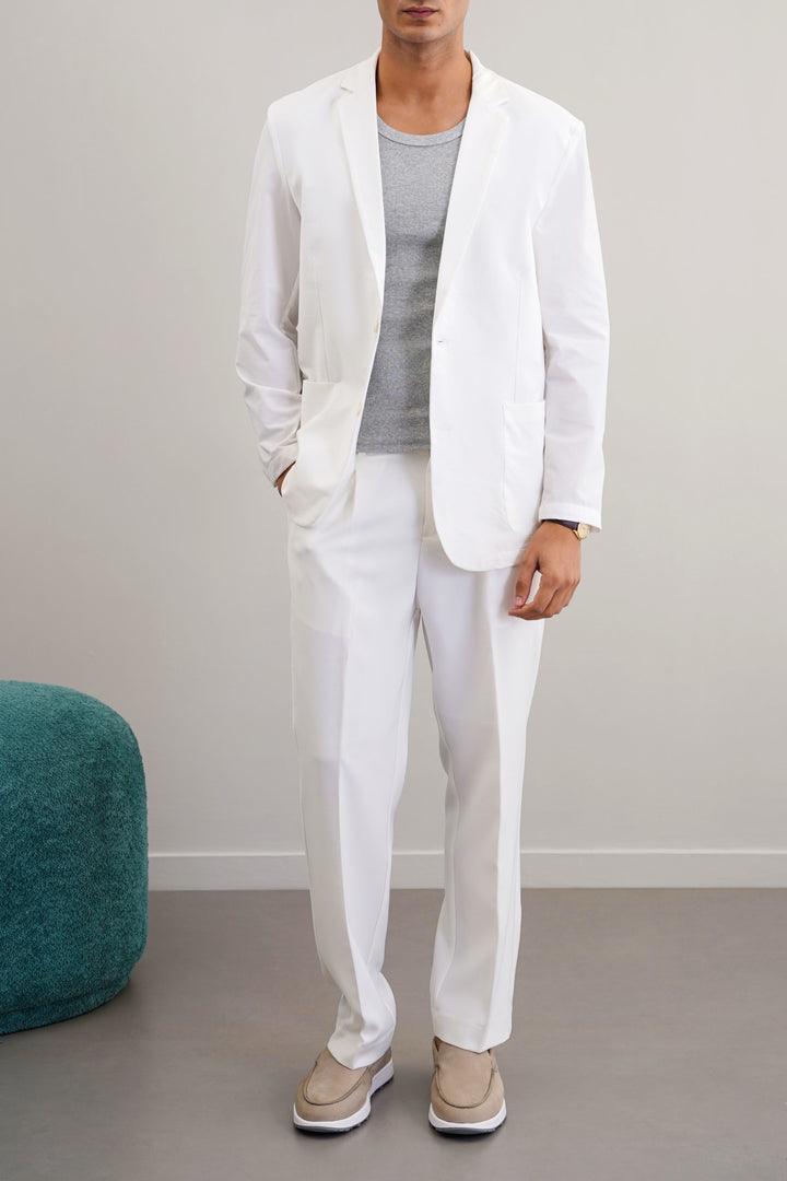 WHITE PERFORMANCE BLAZER