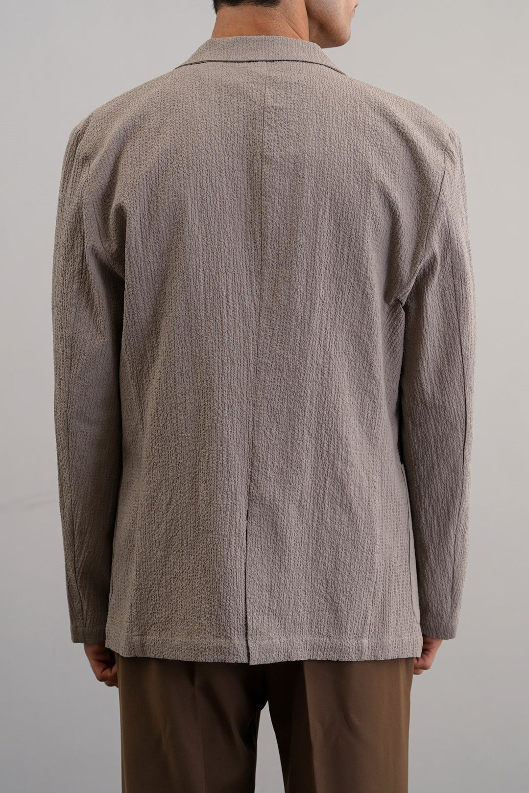 TAUPE SEERSUCKER BLAZER