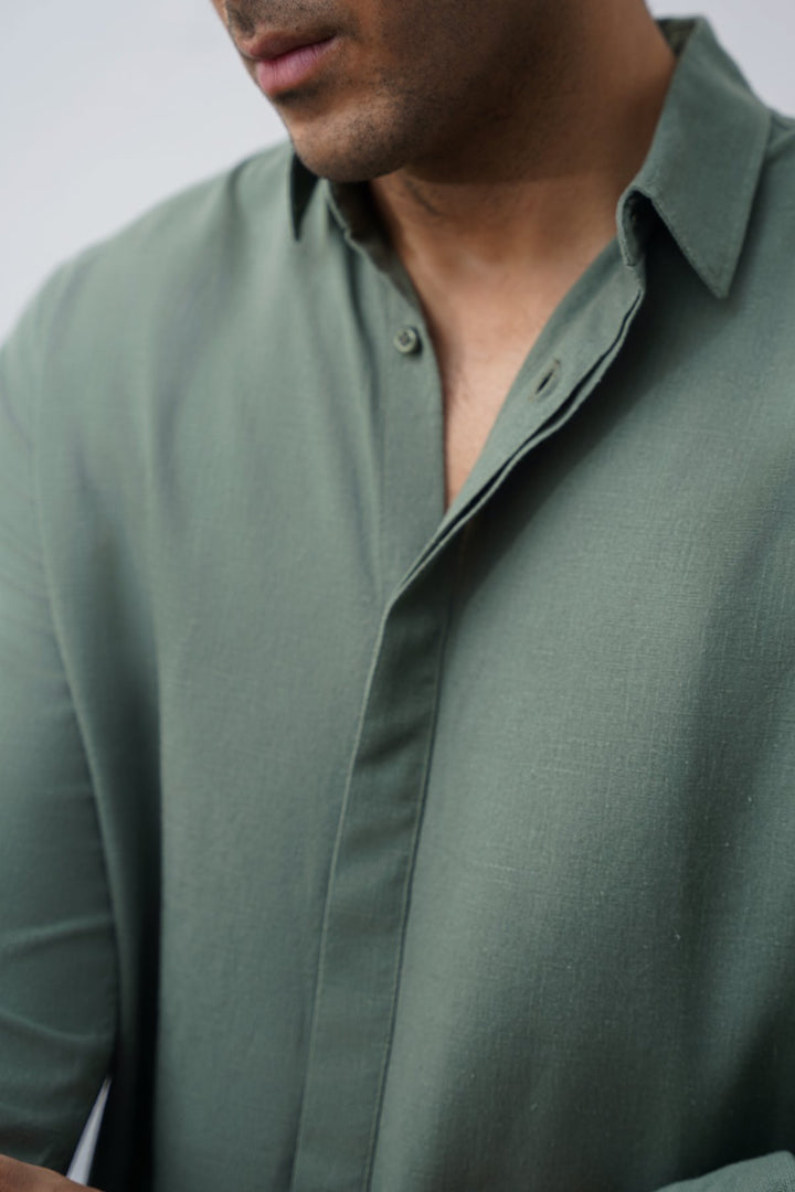 GREEN SHIRT WITH HIDDEN PLACKET