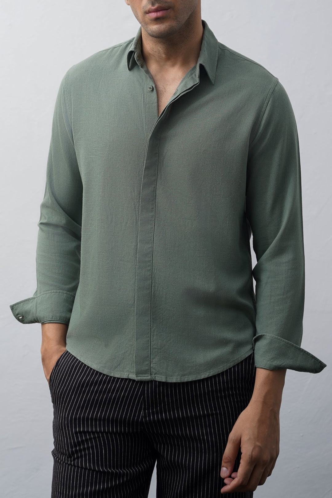 GREEN SHIRT WITH HIDDEN PLACKET