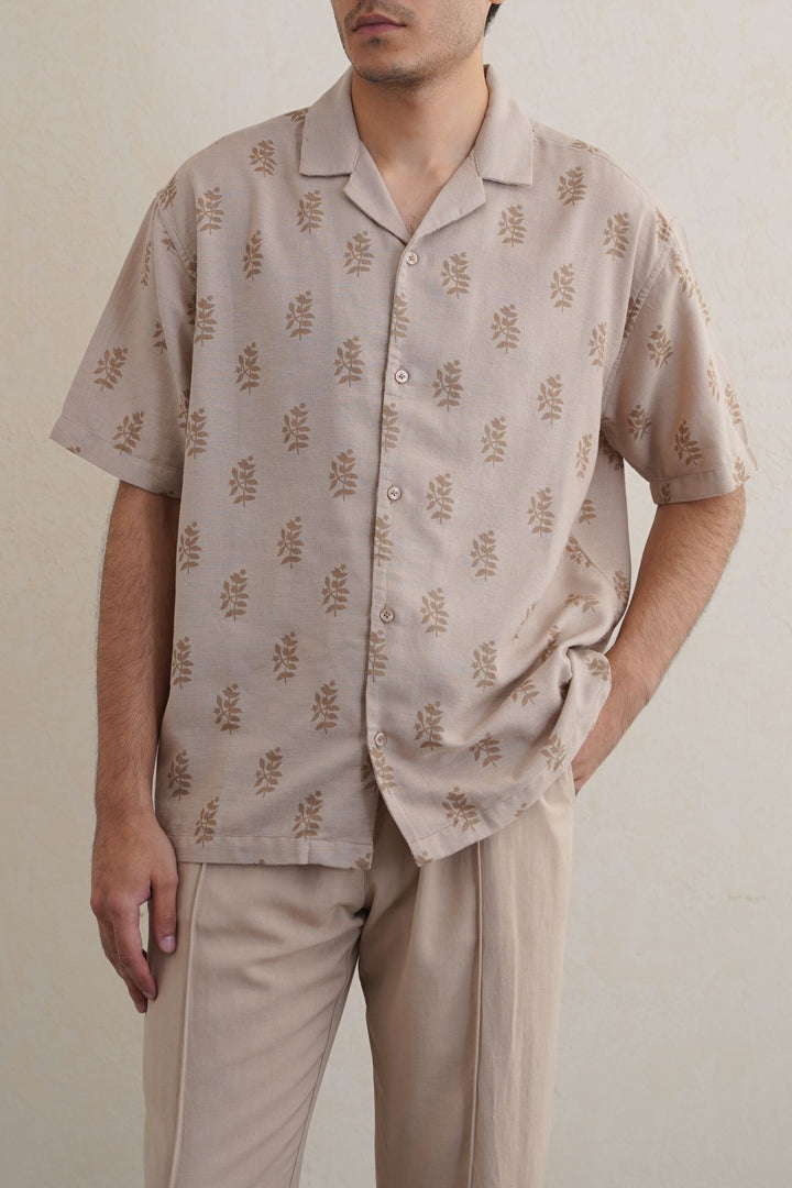 BEIGE SCREEN PRINT SAFARI SHIRT