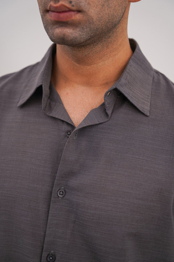 CLASSIC BUTTON DOWN SHIRT