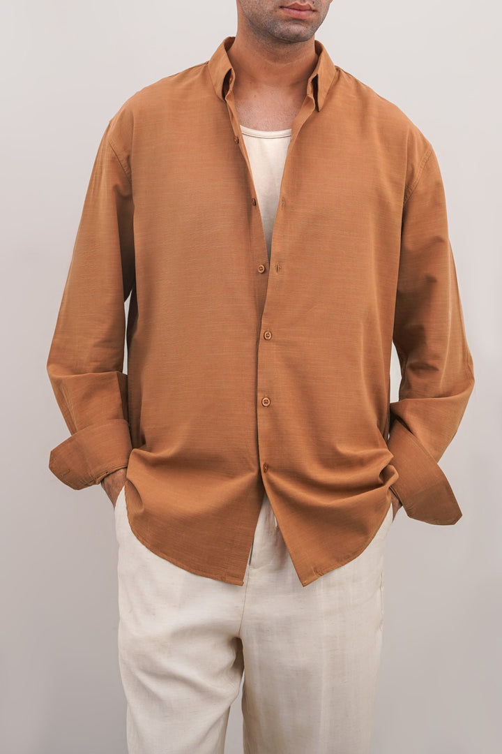 CLASSIC BUTTON DOWN SHIRT