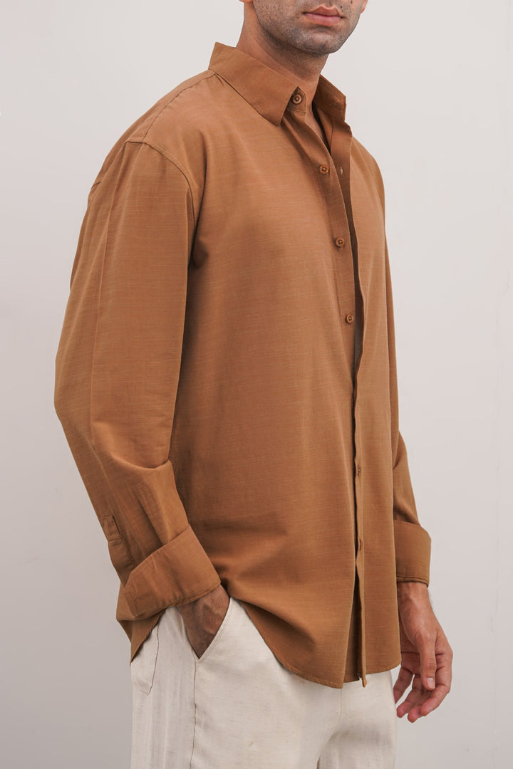 CLASSIC BUTTON DOWN SHIRT
