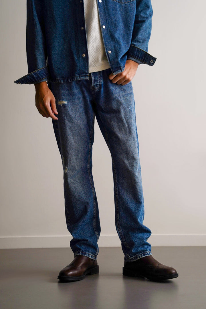 BLUE RELAXED STRAIGHT 
JEANS